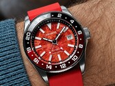 Käufern, die sich für die Kronosti Strata GMT interessieren, stehen umfangreiche Aufrüstungsmöglichkeiten zur Verfügung.