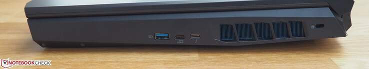 rechte Seite: USB-A 3.1 Gen2, USB-C 3.1 Gen2, Thunderbolt 3, Kensington Lock