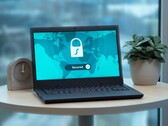 Laptop mit Schloss-Symbol auf dem Bildschirm, Sinnbild für Datenschutz bei KI-Assistenten