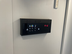 Steuerungseinheit der Liegeplätze. (Foto: Andreas Sebayang/Notebookcheck.com)