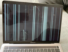 Einige Nutzer von M1 MacBooks klagen über Display-Brüche, angeblich ohne eigenes Zutun. (Bild: 9to5Mac)