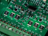 Diese Komponenten von Nexperia sind systemrelevant: Die Automotive-MOSFETs (wie hier in MLPAK-Verpackung) sind einfache, aber unverzichtbare Basis-Chips für die Elektronik jedes modernen Autos (Bild: Nexperia).