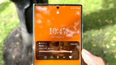 Nicht nur hübsch, auch funktional erweitert: Die erste One UI 6 Beta bringt dem Galaxy S23 Ultra auch zwei neue Bluetooth-Audio-Codecs. (Bild: @xeetechcare, editiert)