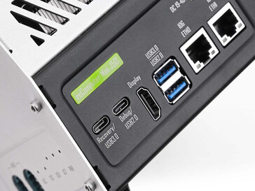 Einer der beiden Ethernet-Ports ist besonders schnell