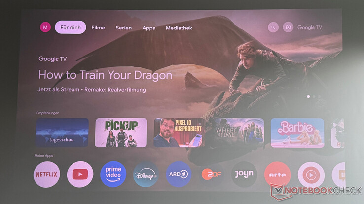 Google TV Oberfläche (aufgenommen bei Tageslicht)