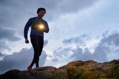 Die Garmin Enduro 2 besitzt eine LED-Taschenlampe, die offenbar auch in die Forerunner 965 verbaut wird. (Bild: Garmin)