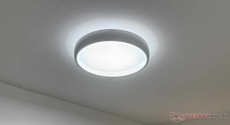 Die Govee 53cm Sky-Deckenleuchte mit kaltweißem Licht.