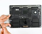The MacBook Pro Apple M5 has gotten only minimal repair improvements. (Image source: iFixit)