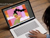 Der Microsoft Surface Laptop 4 soll dem Apple MacBook Air in vielerlei Hinsicht überlegen sein. (Bild: Microsoft)