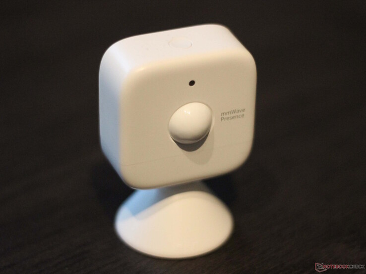 Unscheinbar und mit mmWave: Der Präsenzsensor unterstützt auch lokale Automatisierungen