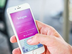 Smartphone mit Instagram-Anmeldung als Symbolbild für Metas KI Muse Image