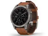 Die Fenix 7 Pro Sapphire Solar kostet mit schickem Lederarmband keine 600 Euro mehr (Bildquelle: Garmin)
