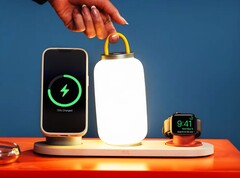 Das Ladegerät von DailyObjects kann auch eine tragbare Lampe laden.