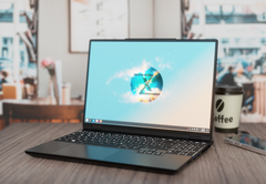 Das Tuxedo Stellaris Slim 15 lässt Käufern die Wahl zwischen Intel und AMD. (Bild: Tuxedo)