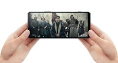 Endlich ist Sonys jüngstes Flaggschiff auch in Deutschland und Österreich erhältlich, wenn auch zu einem hohen Preis. (Bild: Sony)