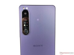 Das Sony Xperia 1 IV bietet laut DxOMark eine miserable Akkulaufzeit. (Bild: Notebookcheck)