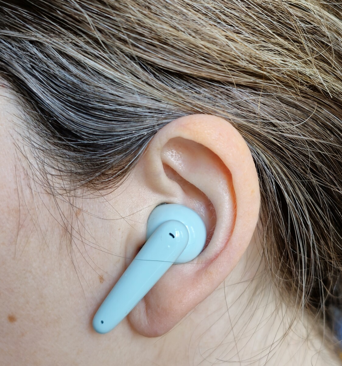 Test Huawei FreeBuds SE TWS: Kabellose In-Ear-Kopfhörer mit  IP-Zertifizierung zum Sparpreis - Notebookcheck.com Tests