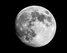 Mond im Weltraum (Symbolbild: TheOtherKev - Pixabay)