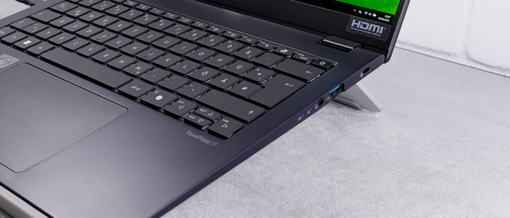 3.5 mm Headset, USB 3.1 Gen 1, Kensington Lock Slot