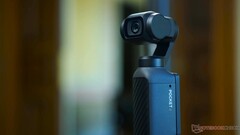 Der im Herbst erwartete Vivo-Konkurrent zur DJI Osmo Pocket 4 soll teils offenbar auf die Vivo X300 Ultra Kamera-Hardware setzen.