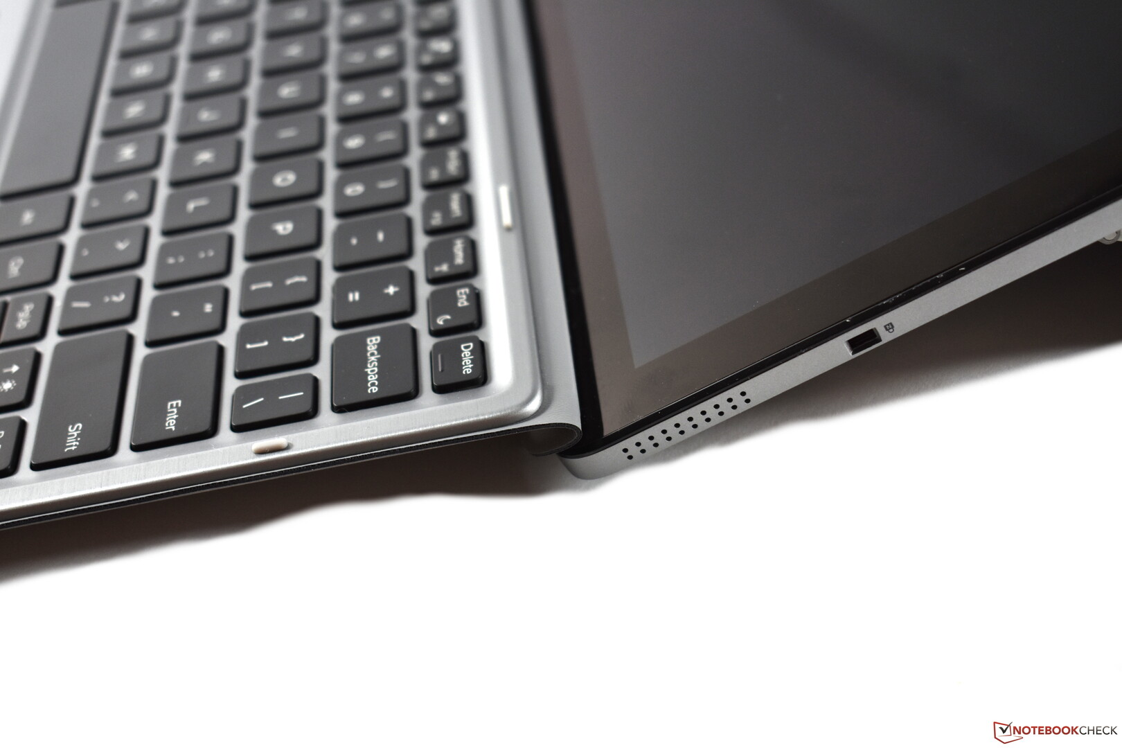 Dell Latitude 7200 2in1 Laptop Test TabletHybrid überzeugt trotz nachgebender Tastatur