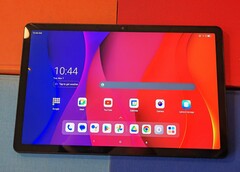 Das Lenovo Tab M10 5G bietet einige interessante Features, ist aber angesichts der gebotenen Leistung recht teuer.