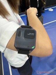 Sprachsteuerung per Oberarm-Controller