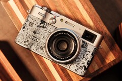 Die Fuji X100V startet als streng limitierte Disney-Version. (Bild: Fujifilm)