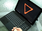Eve V, für manche der Surface-Killer schlechthin, hier im Hands-On von Roland Quandt.