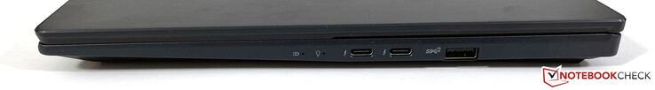 Rechts: 2x Thunderbolt 4 (USB-C 4.0, DisplayPort-ALT-Modus 1.4a, PowerDelivery), USB-A 3.2 Gen.2