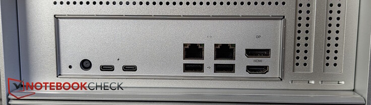 Hinten: Strom, 2x Thunderbolt 4, 2x 2.5GbE-LAN, 2x USB-A 3.0, DP 1.4, HDMI 2.0