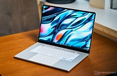 Asus spendiert dem Zephyrus G14 ein frisches Design für das Jahr 2024. (Bild: Notebookcheck)