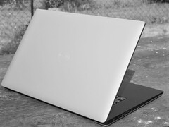 Das Dell XPS 17 ist offenbar am Weg, erste Benchmark-Spuren sind aufgetaucht.