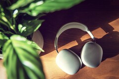 Die Apple AirPods Max lassen sich jetzt wieder aufspüren, wenn man sie verloren hat. (Bild: Dan Counsell)