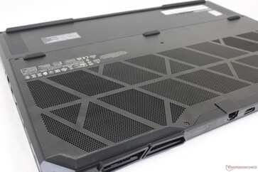 MSI Stealth 18 HX AI A2XWIG.