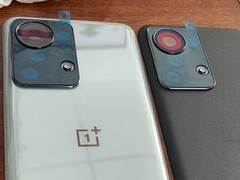 Das mögliche OnePlus 10 oder OnePlus 10R zeigt sich in einem Bild mit neuem Kameramodul.