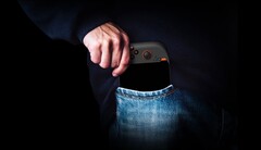 Der Onexplayer Mini ist kompakter als das Steam Deck, aber größer als die Nintendo Switch. (Bild: Onexplayer)