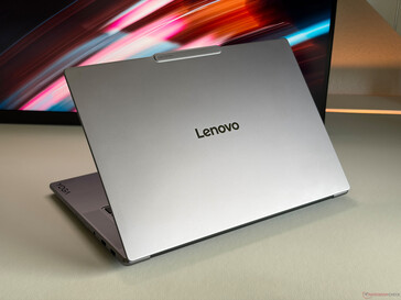 Lenovo Yoga Pro 7 15IPH11.
