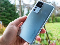 Test Xiaomi 12T 5G - Oberklasse-Smartphone mit Schnäppchenpotenzial