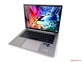 HP ZBook Firefly 14 G9 Laptop im Test - Intel Alder Lake-U bremst mobile Workstation aus