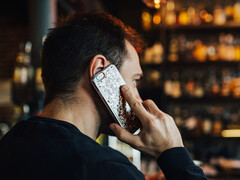 Wie sehr strahlt ihr Smartphone?