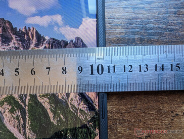 Schmale Displayränder