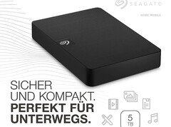 Die Seagate Expansion Portable ist eine geräumige externe 5TB-Festplatte mit kompakten Abmessungen (Bildquelle: Seagate)