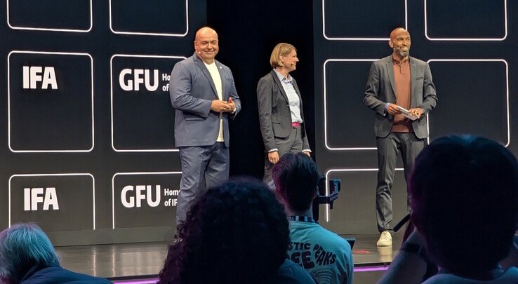 Leif Lindner (CEO der IFA Management GmbH) und Dr. Sara Warneke (Geschäftsführerin gfu Consumer & Home Electronics GmbH) bei der Eröffnung