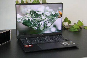 Asus ZenBook 14 OLED.