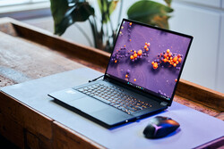 Das Asus ROG Flow X16, zur Verfügung gestellt von Asus