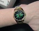 Casios neue, erschwingliche Armbanduhr kombiniert ein leuchtend grünes Zifferblatt mit einer geriffelten Lünette