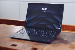 Lenovo verkauft das ThinkPad X1 Carbon Gen 10 derzeit zu Top-Preisen ab 1.099 Euro (Bild: Alex Wätzel)