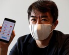 Der Schöpfer der C-Mask mit App-Anbindung: Andere schützen und parallel übersetzen und transkribieren. (Bild: Reuters)