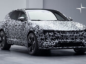 Selbst im Tarnanzug gibt der 2022 erscheinende Elektro-Performance-SUV Polestar 3 eine sehr gute Figur ab.